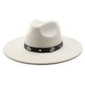 Crème wollen fedora hoed met brede rand en zwart leren band met studs boho-stijl - M (56-59cm) / Rijstwit (Suède Textuur)