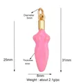 Ciondolo in ottone smaltato rosa con anello dorato e dimensioni del prodotto - Forma Torso-Rosa