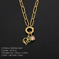 Elegante 14K vergulde roestvrijstalen ketting met initiaal A en roze vierkante zirkoon - Letter A (XNL0097) / Goud