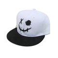 Dettaglio del design graffiti smiley sulla parte anteriore del cappello snapback hip hop - Smiley Graffiti Nero E Bianco
