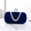 Detalle del bolso de noche de terciopelo azul con diamantes y cierre de anillo - Azul oscuro