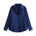 Chemise classique en satin bleu marine à manches longues avec boutons et fini soyeux - Bleu clair