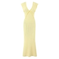 Robe longue en maille jaune ajustée avec col en V et détails de textures évidées - S / Jaune