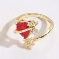 Minimalistische 14K vergulde ring met rode hart zirkoon en stervormige details - Rode Zirkonia