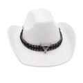 Weißer Western-Cowboyhut mit Ethno-Webband und silbernem Metall-Stierschädel-Anhänger - Einheitsgröße / Weiß