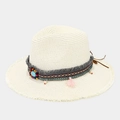 Détails du chapeau de paille bohème avec perles colorées, pompons et pierre turquoise - Ivoire