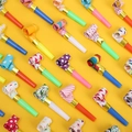 Fischietti colorati per feste con motivi vivaci per compleanni di bambini e eventi - Stili Misti Casuali