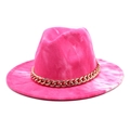 Britischer Fedora-Hut in Pink mit breiter Krempe, Goldkette und Tie-Dye-Akzenten - M(56-58cm) / Rosa Batik