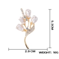 Elegante gouden tulpenbroche met wit emaille en fonkelende strass-steentjes - Witte Tulpenboeket Brosche