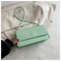 Sac bandoulière vert menthe chic avec texture tressée et détails en métal doré - Vert clair