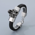 Bracciale da uomo in pelle nera intrecciata con testa di cobra argentata e chiusura a moschettone - Stile Serpente Cobra (KB44125-D)