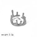 Dettaglio del diametro interno di 17 mm e del peso di 2,2 g dell'anello lava crown - Anello Aperto Corona di Lava (TR4229-S) / Argento