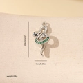 Détail du pendentif serpent argenté avec pierres vertes montrant les dimensions réelles - Style Serpent Incrusté Exquis (MYYX00693) / Argent-Zirconia Vert