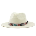 Chapeau de paille avec bande tissée bohème et pierres turquoise sur fond blanc - Blanc Lait