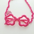 Pink flower-shaped kids sunglasses with matching plastic chain and heart pendant - With Heart Pendant Chain / Rose Red