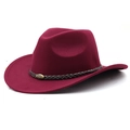 Détail d'un chapeau de cow-boy bordeaux en laine avec boucle de taureau rétro en métal - M (56-58cm) / Bordeaux