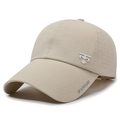 Cappellino da baseball beige traspirante con visiera lunga e logo DISONGTE in metallo - Regolabile / Cachi
