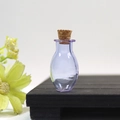 Miniatur-Glasflasche in Lavendel mit Naturkorken für DIY-Dekoration und Handwerk - Violette ovale Flasche mit Korken