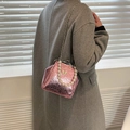 Pink metallic crossbody bag with cracked texture, butterfly clasp and pearl handle - Pink