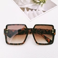 Stylish square oversized tortoise shell sunglasses with gold star rivets and tea lenses - Leopard Print