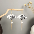 Vintage fan-shaped earrings with black bamboo pattern and gold tassel drops - E5956/Fan Pearl Gold Tassel