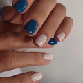 Short square press-on nails with dark blue and beige leopard swirl contrast design - Dark Blue Grey Spiral Style (CW197)
