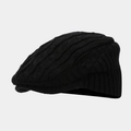 Dettaglio della trama in maglia a trecce e della visiera di questo berretto nero invernale - Nero