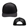 Dettaglio del cappello trucker traspirante con pannello grigio scuro e rete nera snapback - Nero Puro - Cappellino da Baseball a Tesa Piatta