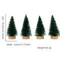 Set mit vier 10,5 cm Mini-Weihnachtsbäumen mit grünen Tannennadeln und Holzsockel - 4er-Set / Grün Ohne Schnee