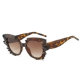 Unregelmäßige Schildpatt-Sonnenbrille mit braunen Verlaufsgläsern und avantgardistischem Stil - Schildpatt Rahmen Brauner Verlauf