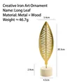 Decorazione moderna in metallo dorato a foglia lunga con base in legno naturale - Foglia Lunga