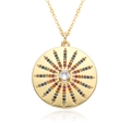 Collana con ciondolo a raggiera dorata con zirconi colorati e pietra bianca - Stile Sunburst Multicolore (h116)