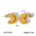 Detalle de pendientes de abanico en acero dorado con textura radial y dimensiones reales - Estilo de Textura de Abanico Dorado (HC-E10193)