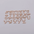 Set de 26 colgantes de letras en acero inoxidable oro rosa con doble anilla para joyería DIY - Letra B / Oro rosa