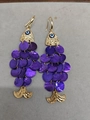 Boucles d'oreilles poisson dorées avec écailles violettes et œil bleu protecteur - Style Œil du Diable en Forme de Poisson / Violet