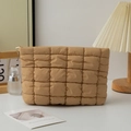 Quilted khaki puffer cosmetic bag with golden zipper and fluffy square pattern - Tan