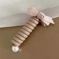 Coletero de cable beige con lazo rosa y perlas blancas elegantes para peinado mujer - Rosa Claro
