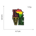 Vista dettagliata della toppa ricamata mappa Africa con dimensioni 4,7 x 6,4 cm e 1,3 g - Stile 3 (LOVE Africa)