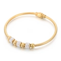 Bracciale magnetico in acciaio placcato oro 18K con perle lucide e pavé di cristalli - Stile con Perline di Strass (KB169156-HM)