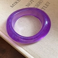 Minimalist purple resin ring with blue aurora glitter flakes in transparent finish - Purple Transparent Glitter Style