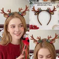 Cerchietto natalizio con corna di renna in peluche marrone e decorazioni di bacche festive - Stile 4: Corna marroni con orecchie melograno / caffè