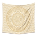 Détail d'une tapisserie murale mandala bohème avec des motifs géométriques dorés - 73X95CM / Blanc Marron Doré Symétrique (ZJ616-2)