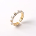 Dettaglio anello regolabile placcato oro 18K con fiori in smalto e cristalli colorati - Aperto Regolabile / 01-Oro Bianco Fiore