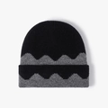 Berretto invernale in maglia con motivo a zigzag nero e grigio e bordo spesso - Taglia unica / Nero