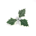 Branche de houx de Noël artificielle avec feuilles vertes et baies argentées sur blanc - Feuille de Houx à Baies Argentées