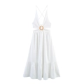 Weißes Strandkleid mit V-Ausschnitt, Taillenausschnitt, Webschnalle und Volants - XS / Weiß