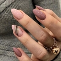 Almond shaped almond pink press-on nails with golden lines and glossy finish - Almond Gold Line Lotus Pink Glue Style (Y-333)