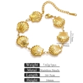 Minimalist golden stainless steel shell link bracelet with adjustable chain length - Scallop