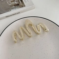 Elegante molletta per capelli ondulata dorata con piccole perle bianche stile retrò - Stile Perla Dorata