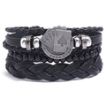 Conjunto de pulseras de cuero trenzado negro multicapa con dijes metálicos de póker retro - Set de 3 piezas